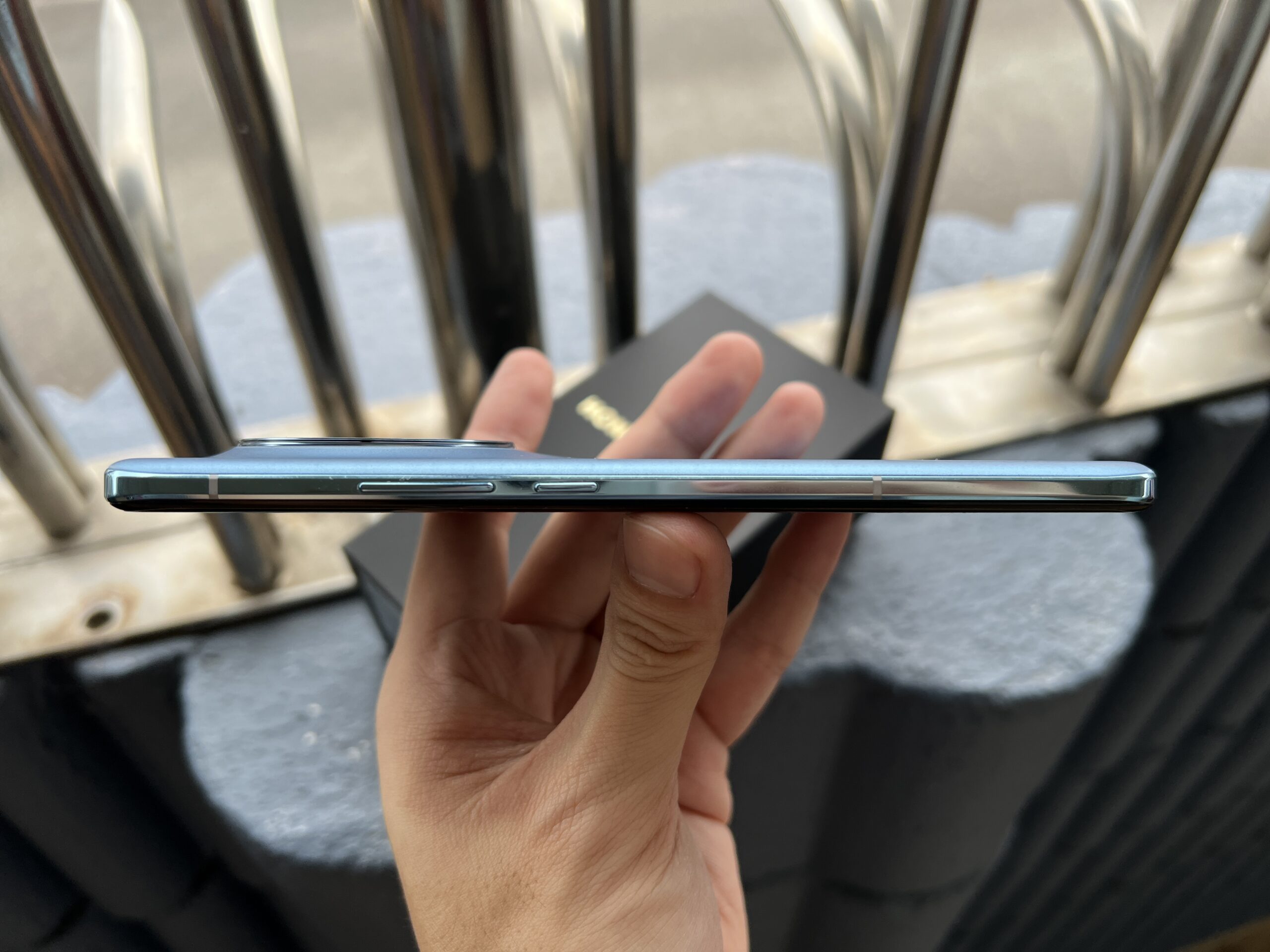 HONOR Magic5 测评：不输 Pro 版，标准版旗舰也能杀出一条血路！