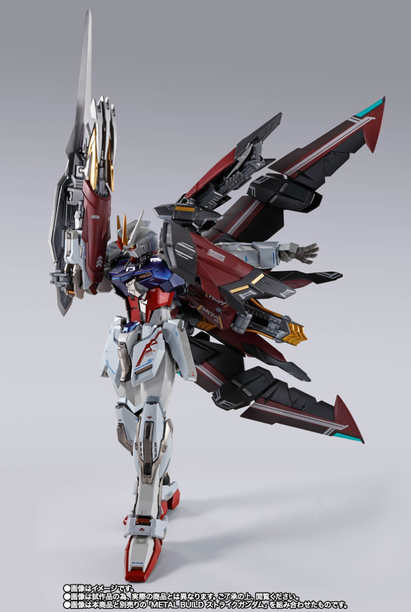 大幅魔改的圣何弹装备'METAL BUILD 神兵型攻击者背包（ALTERNATIVE STRIKE Ver.）'预计 08 月发售！