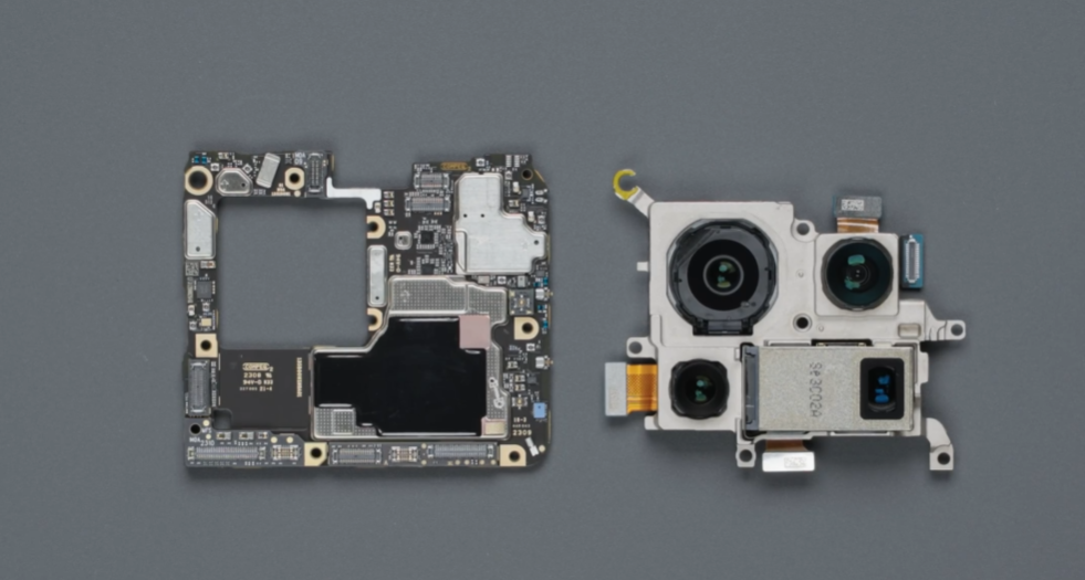 能打电话的相机？Xiaomi 13 Ultra拆解：除电池外后摄占地面积最大，几乎占满主板！