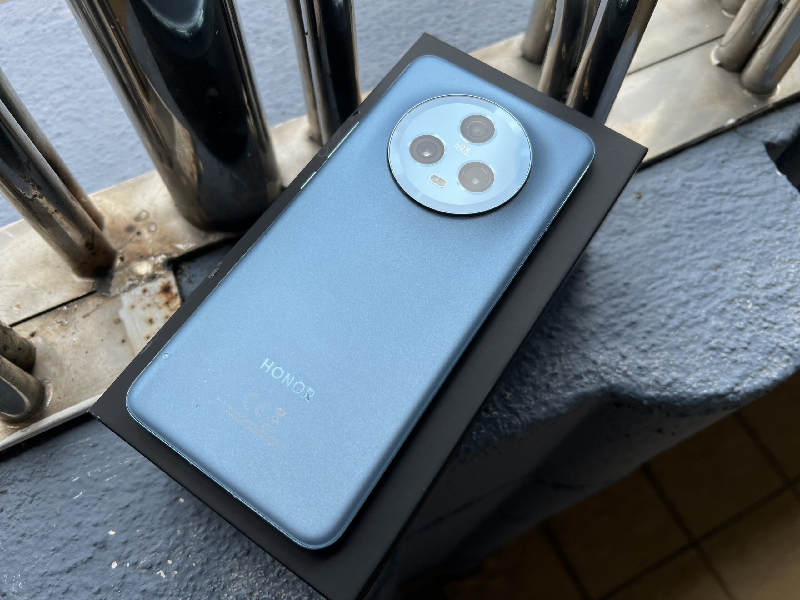 HONOR Magic5 测评：不输 Pro 版，标准版旗舰也能杀出一条血路！