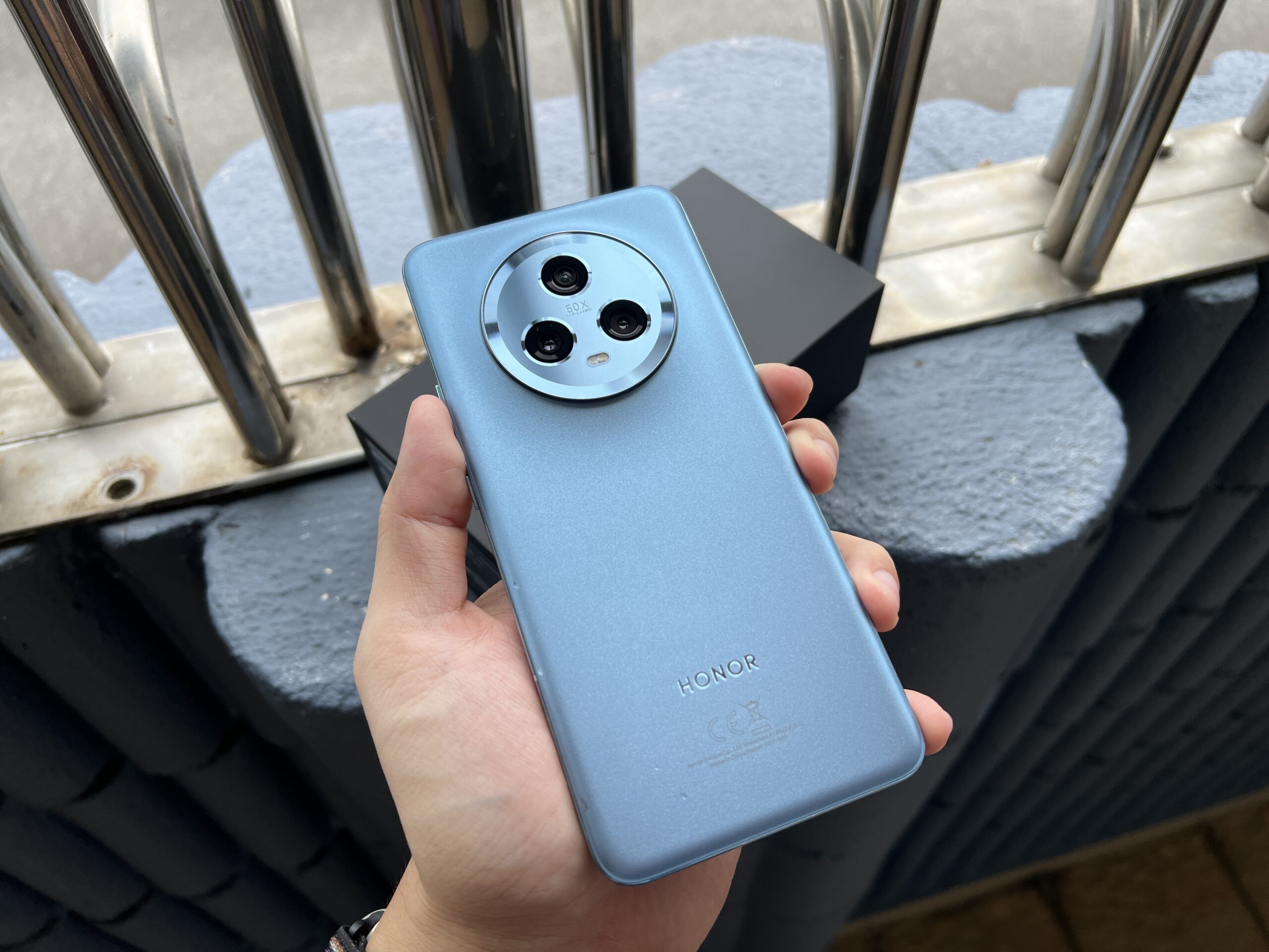 HONOR Magic5 测评：不输 Pro 版，标准版旗舰也能杀出一条血路！
