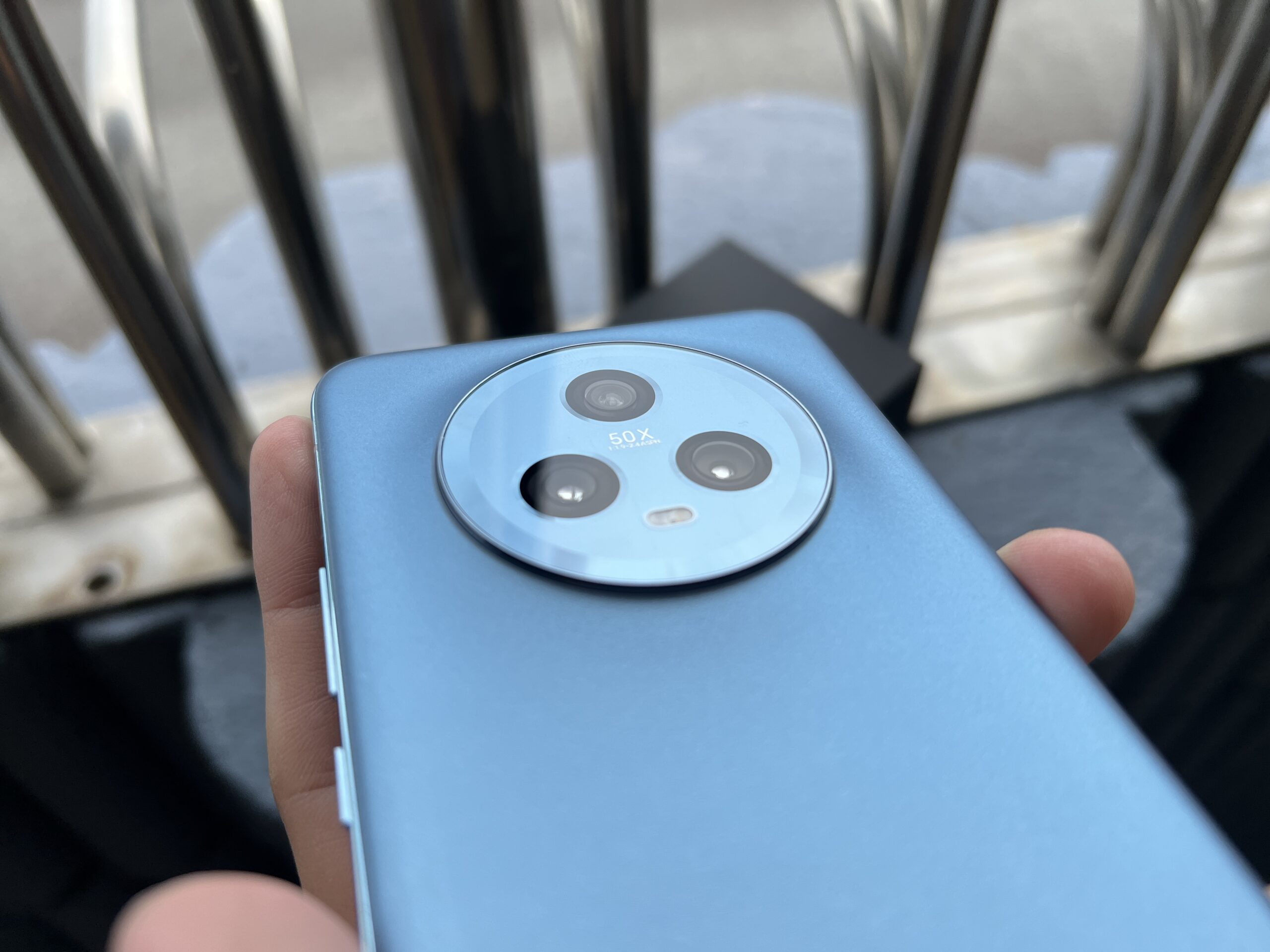HONOR Magic5 测评：不输 Pro 版，标准版旗舰也能杀出一条血路！
