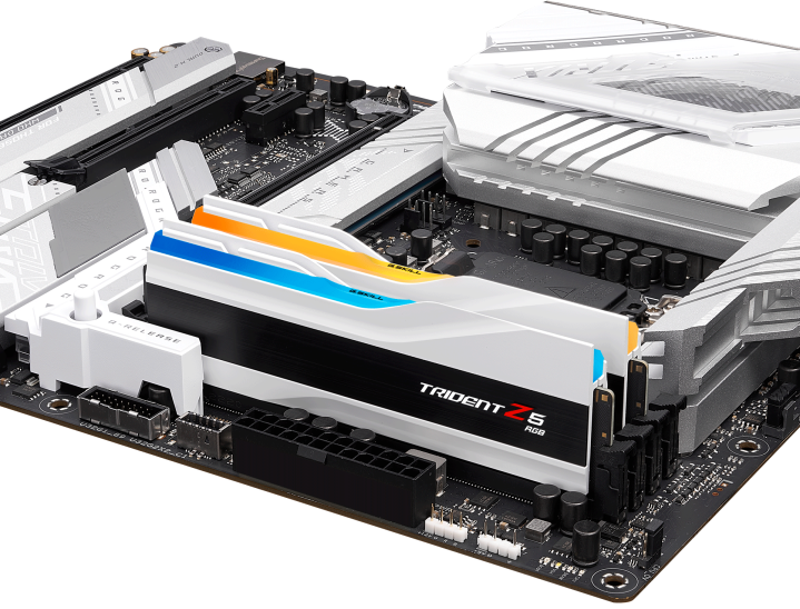 芝奇推出白色款Trident Z5 RGB幻锋戟 极速规格达DDR5-8200 2x24GB