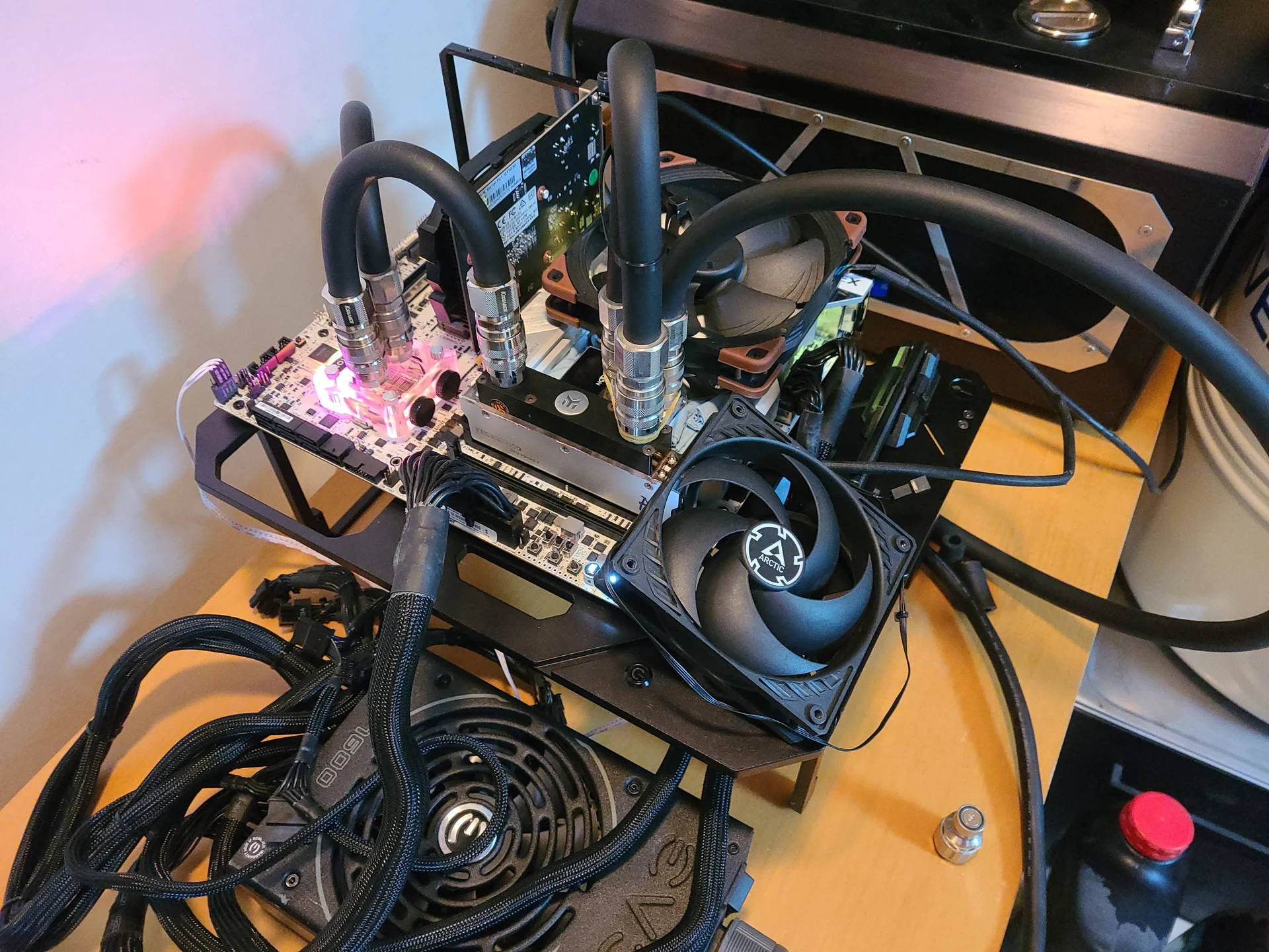 主板芯片组温度会影响DDR5超频稳定性？