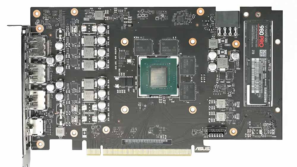 这张 ASUS Dual GeForce RTX 4060 Ti 8GB 提供 PCIe M.2 SSD 插槽