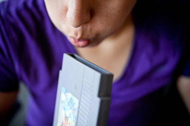 老方法并不适用于Switch主机！ 任天堂告诫玩家不要再对着卡匣插槽吹气 除非你想赶快买一台新的