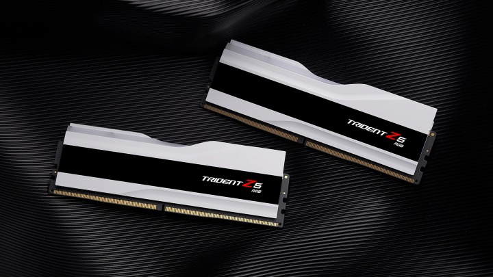 芝奇推出白色款Trident Z5 RGB幻锋戟 极速规格达DDR5-8200 2x24GB