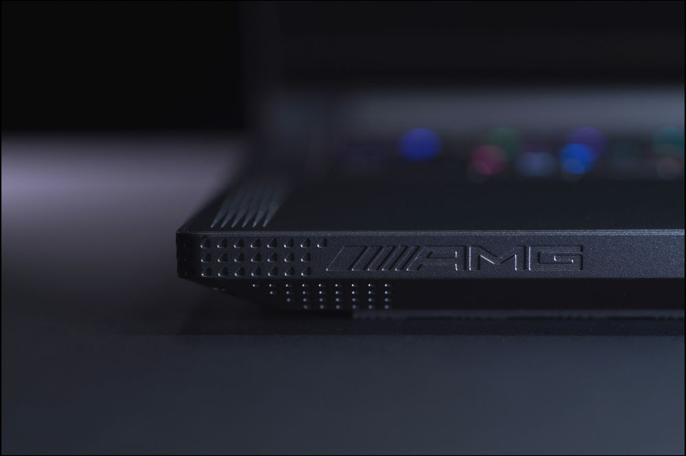 MSI与Mercedes-AMG携手打造限量版联名笔记本《Stealth 16 Mercedes-AMG Motorsport》，即日起开放预购 - 电脑王阿达