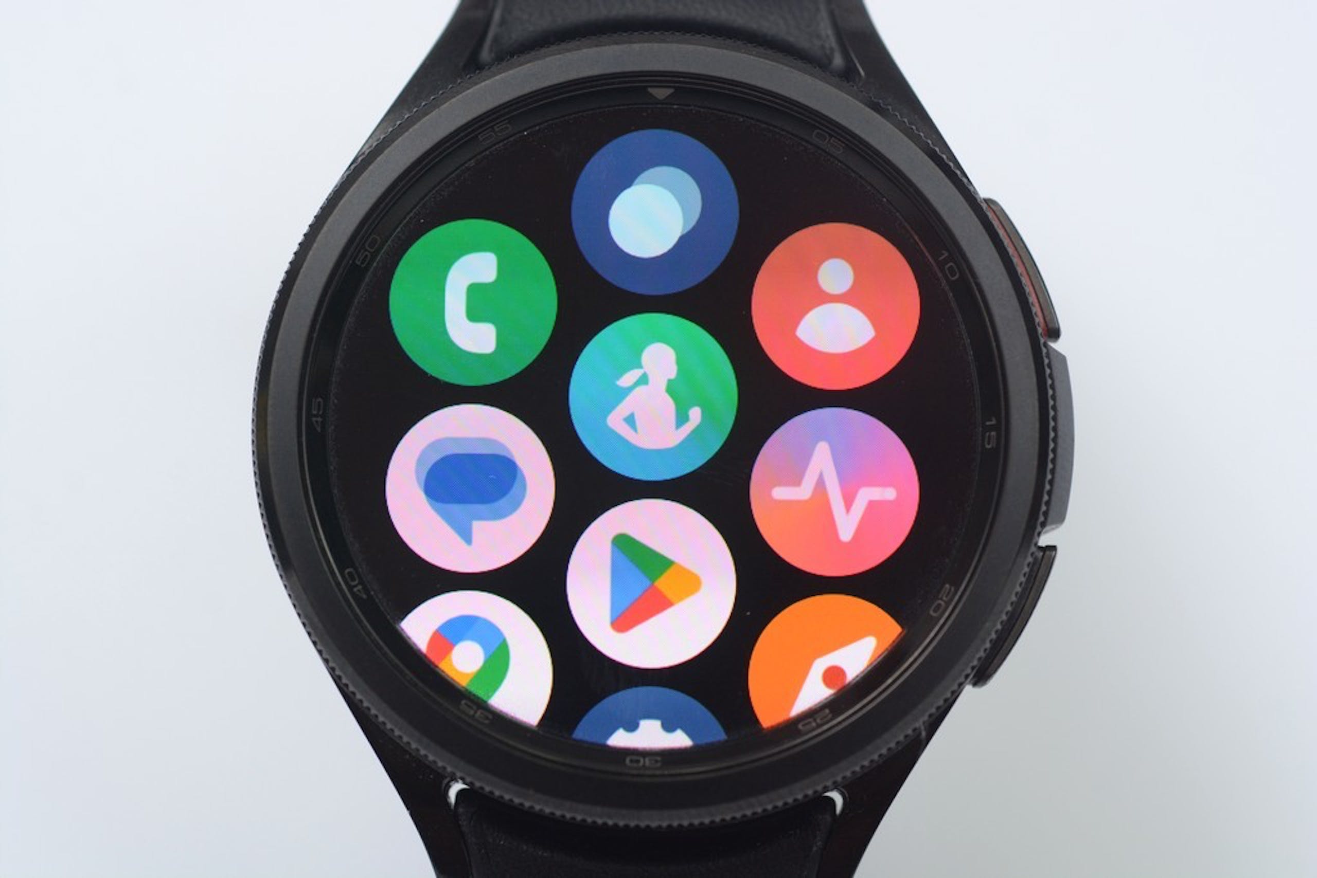 Samsung Galaxy Watch 6 Classic智能手表评测心得：20秒量血压、旋转表圈回归、搭WearOS