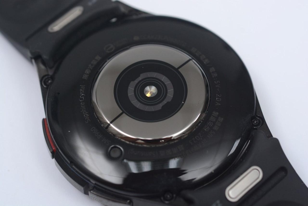 Samsung Galaxy Watch 6 Classic智能手表评测心得：20秒量血压、旋转表圈回归、搭WearOS