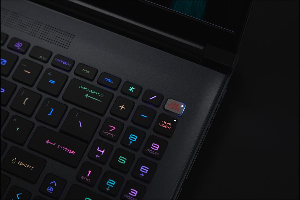 MSI与Mercedes-AMG携手打造限量版联名笔记本《Stealth 16 Mercedes-AMG Motorsport》，即日起开放预购 - 电脑王阿达