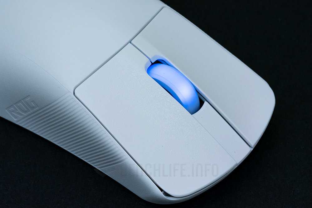 白色控的桌面道具，ASUS ROG Harpe Ace Aim Lab Edition 月光白电竞鼠标开箱