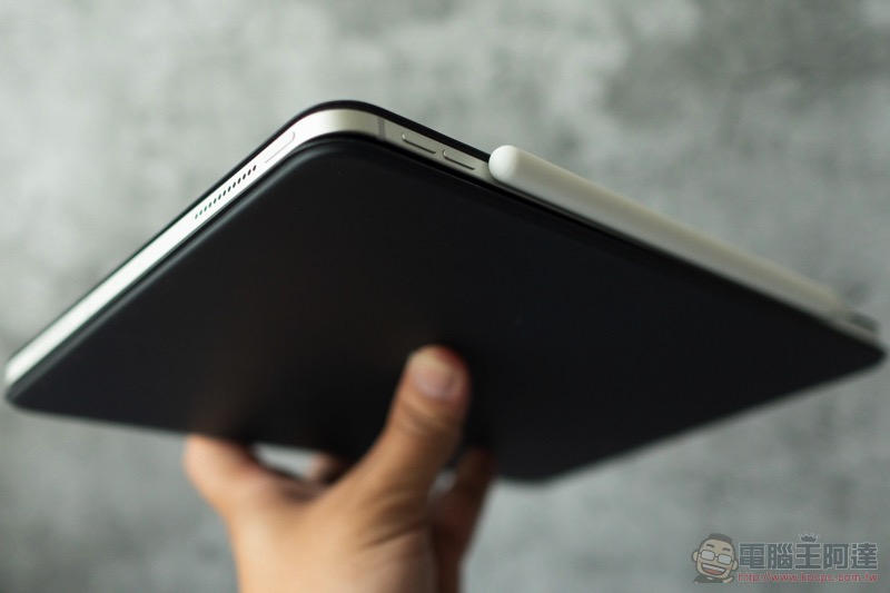 温馨提醒：二代 Apple Pencil 无线充电 可能影响车钥匙感应 - 电脑王阿达