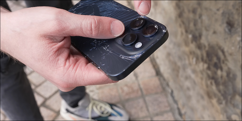 iPhone 15 Pro全球首摔测试，新的弧形边缘钛金属中框似乎不太耐用 - 电脑王阿达
