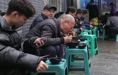 免费吃饭的软件(这几个APP用得好每天都可以赚饭钱)