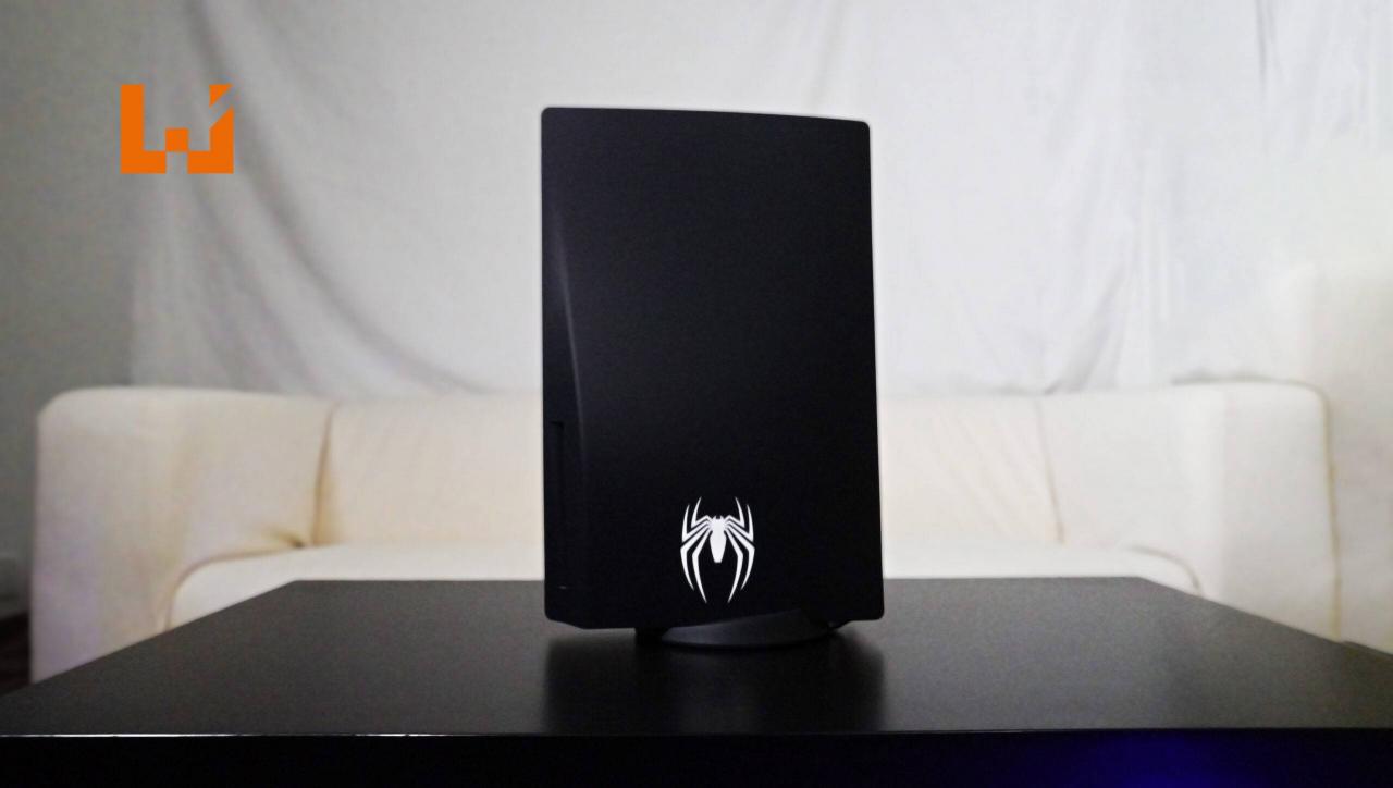 PS5主题《Marvel’s Spider-Man 2》限量版同捆組开箱！红黑配色和蜘蛛侠Logo太帅了！