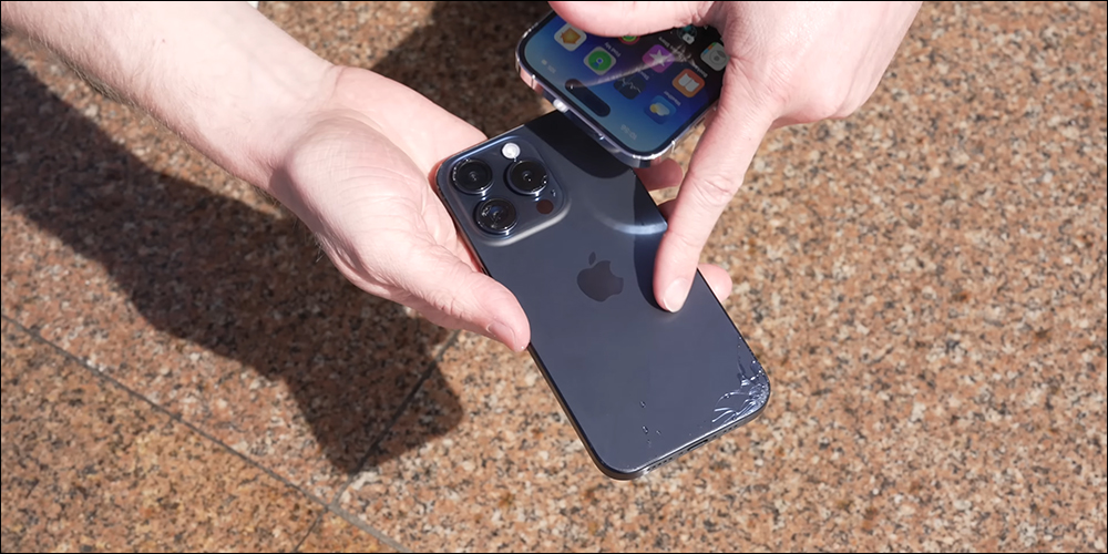 iPhone 15 Pro全球首摔测试，新的弧形边缘钛金属中框似乎不太耐用 - 电脑王阿达