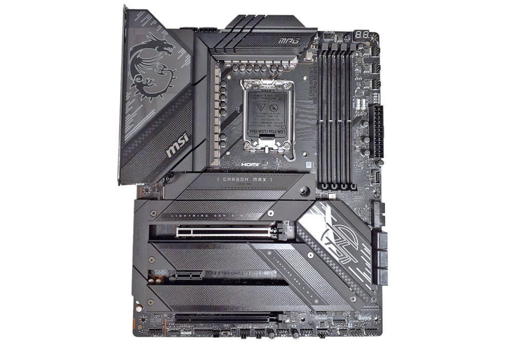 甩开Thunderbolt，MSI可能为Z790 Carbon Max WiFi主板提供USB4扩充卡