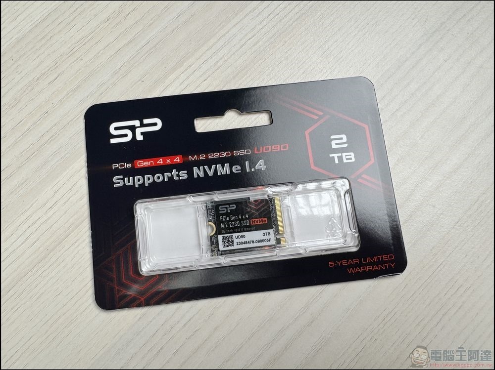广颖电通 SP UD90 M.2 2230 2TB SSD 开箱 （2）