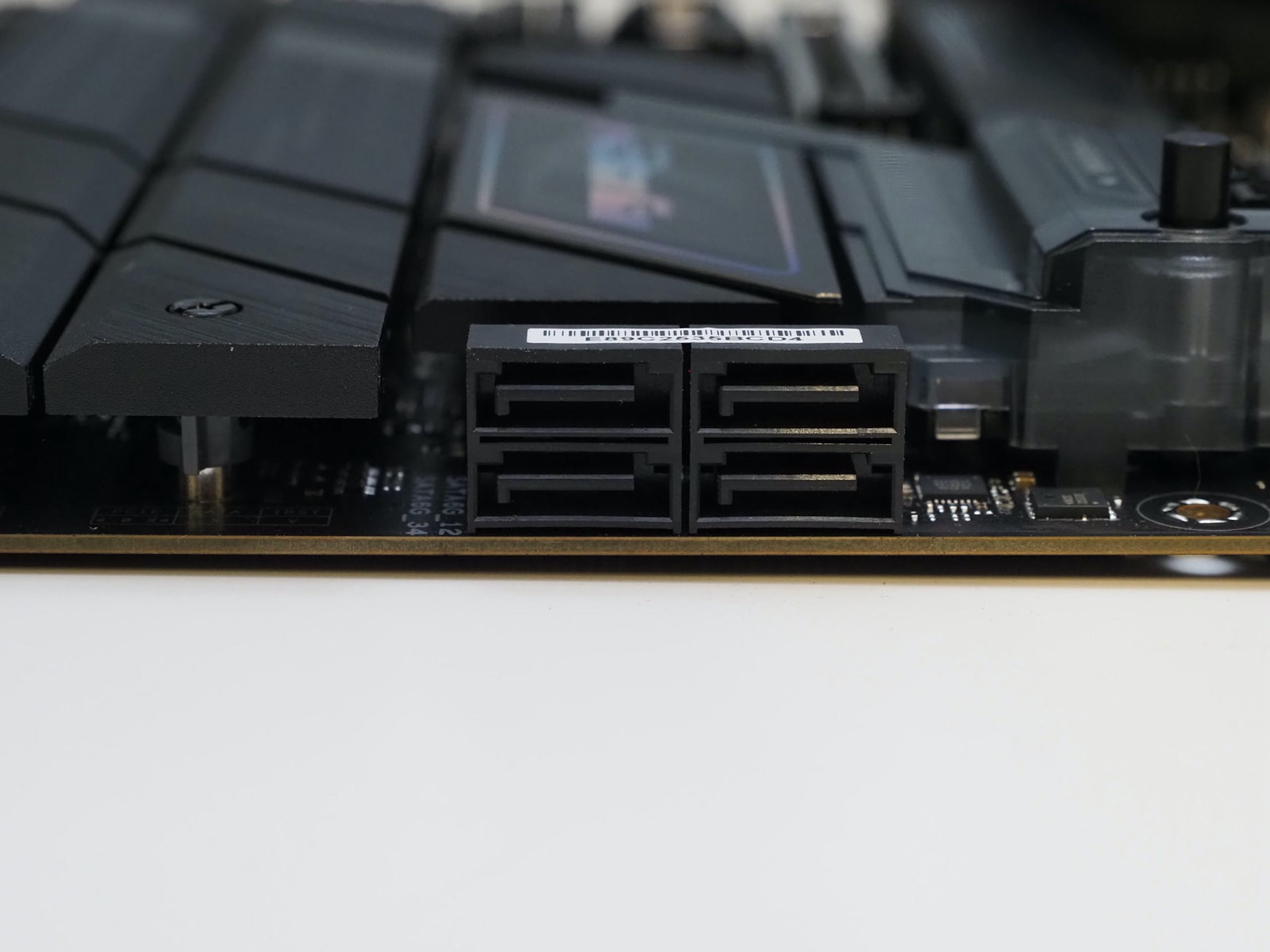 华硕ROG Strix Z790-F Gaming Wi-Fi II主板抢先看，采16+1相供电、支持WE-Fi 7、可装5条M.2 SSD