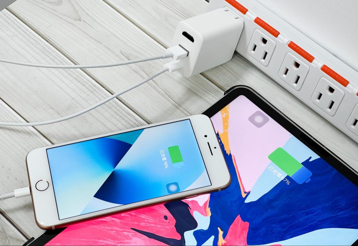 GAME'NIR DOCK CHARGER 4 氮化镓充电器 开箱评测