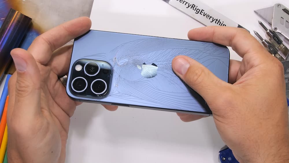 iphone 15 pro max glass back durability a4