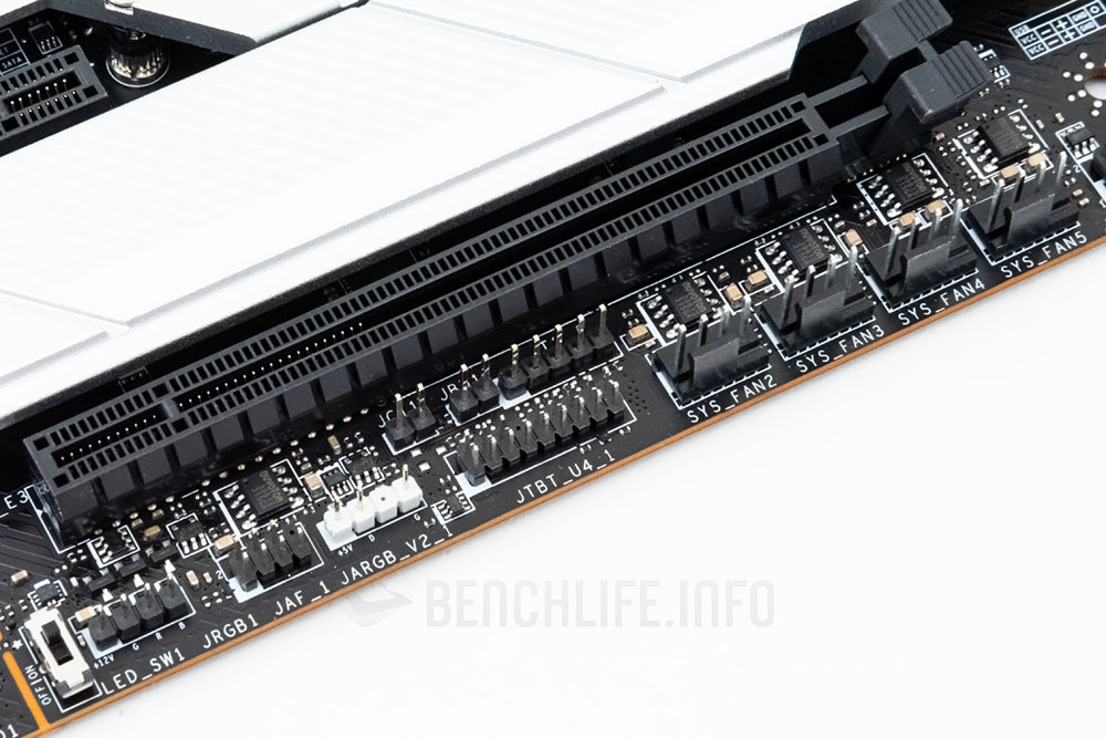 换上Wi-Fi 7无线网络模块再出发，MSI MPG Z790 Edge Ti Max WiFi开箱