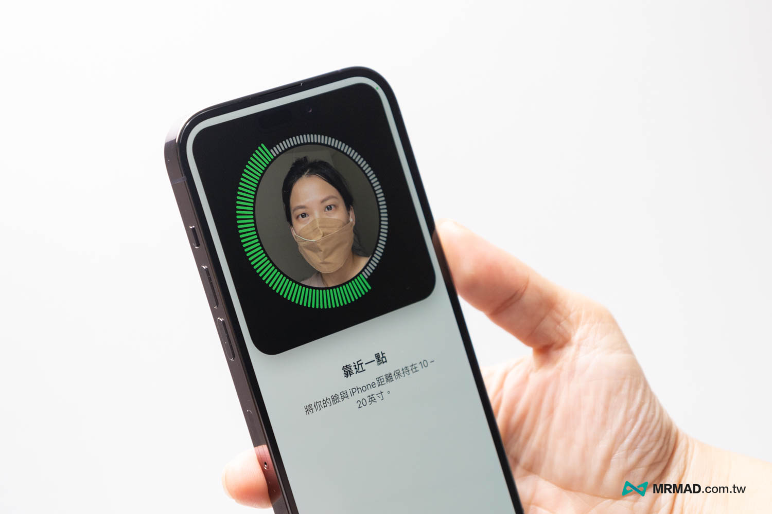 iPhone 14 Pro 动态岛：苹果替全屏幕铺路前哨站10