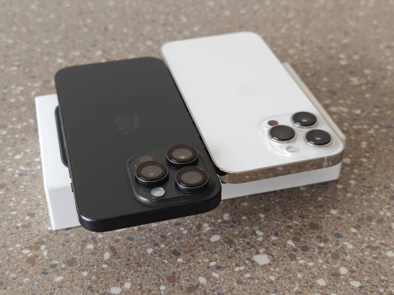 iPhone 15 Pro测评：这个手感回不去了！更快、更轻、更紧凑的小屏旗舰！
