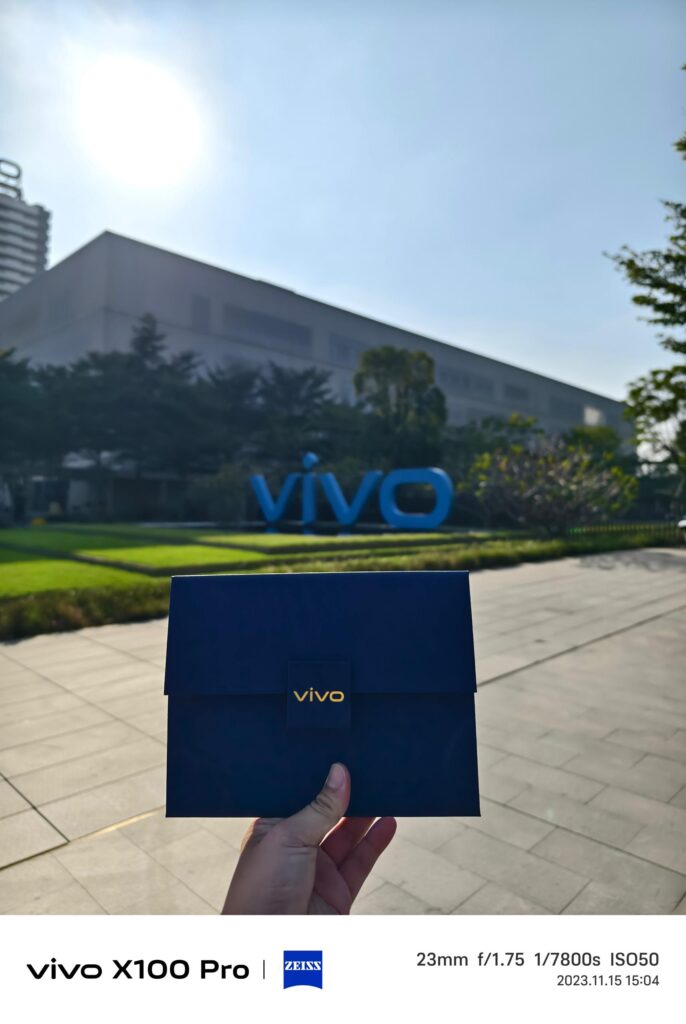 走进vivo总部的科技前沿：未来感十足的科技之旅，一场与未来的邂逅！