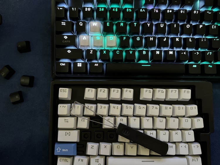 Corsair K70 Core 和 M75 Air 测评：适合新手的良好游戏配件！