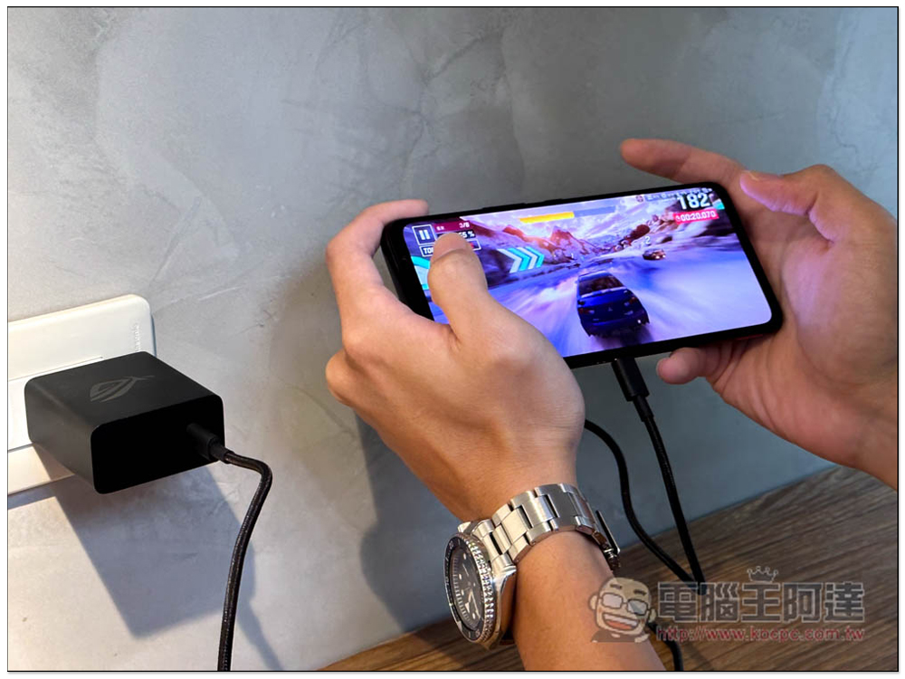 Android 与 iPhone，哪种比较适合玩游戏？ - 电脑王阿达