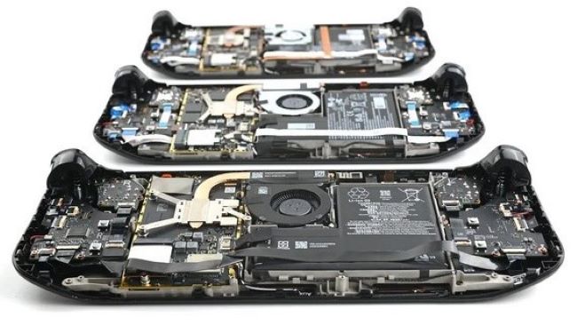 iFixit将Steam Deck OLED拆解与Legion Go对比：设计精良、维修容易，现在是买掌机的好时机