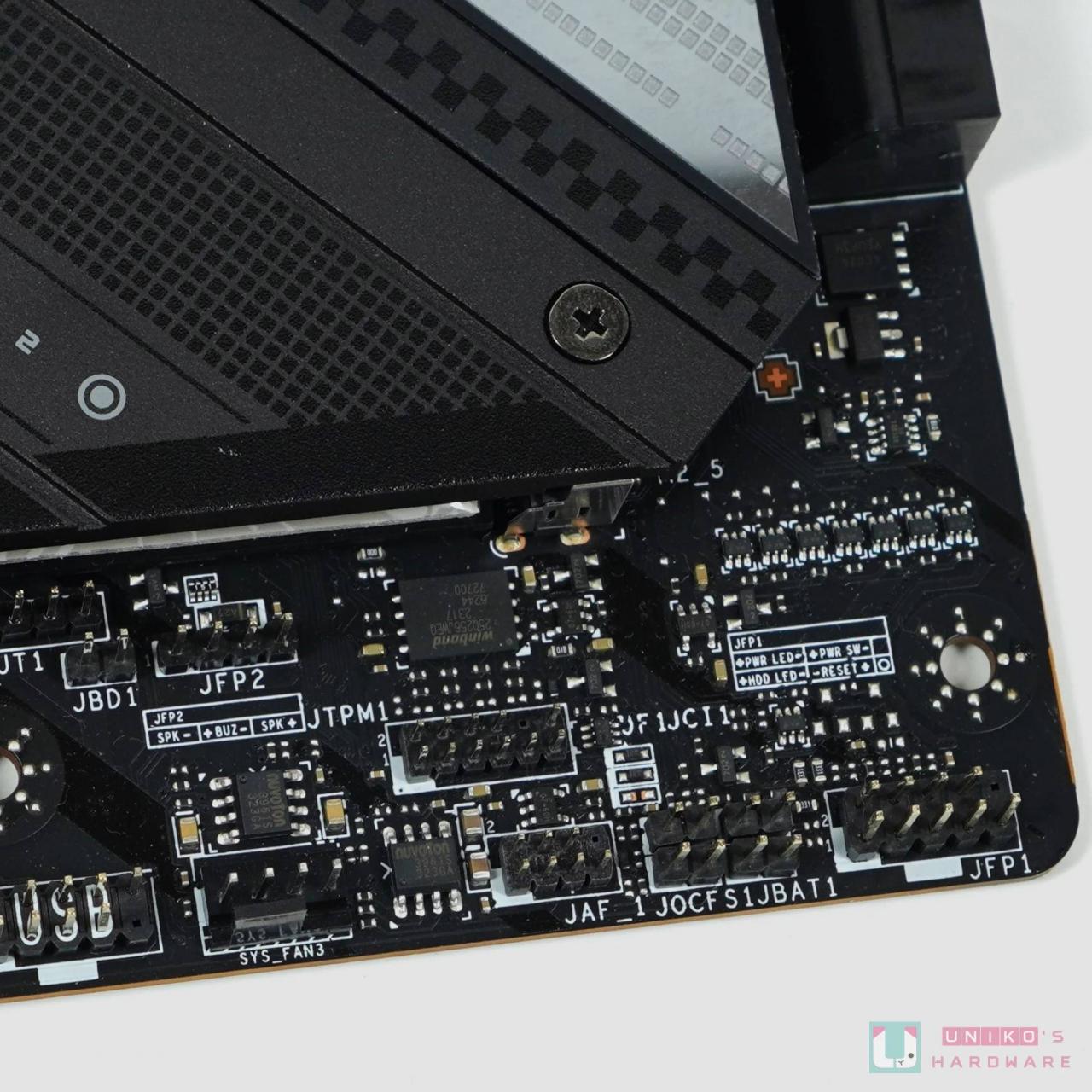 MSI MPG Z790 CARBON MAX WIFI 主板开箱评测