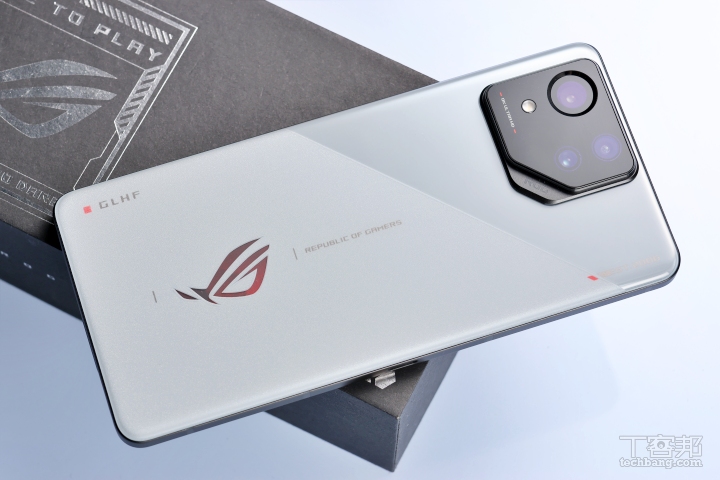 ROGPhone 8评测：电竞手机走主流，3倍长焦镜头+速冷导热棒提升散热效率、价格35,990元起