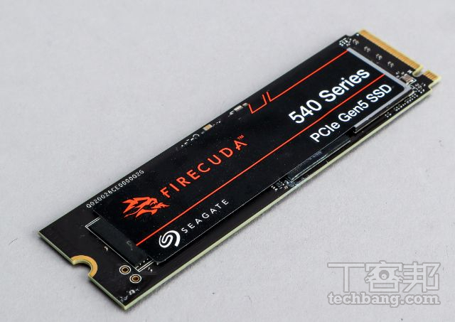 PCIe 5.0 SSD 选购推荐：速度就是王道，10个问题带你了解该不该换固态硬盘