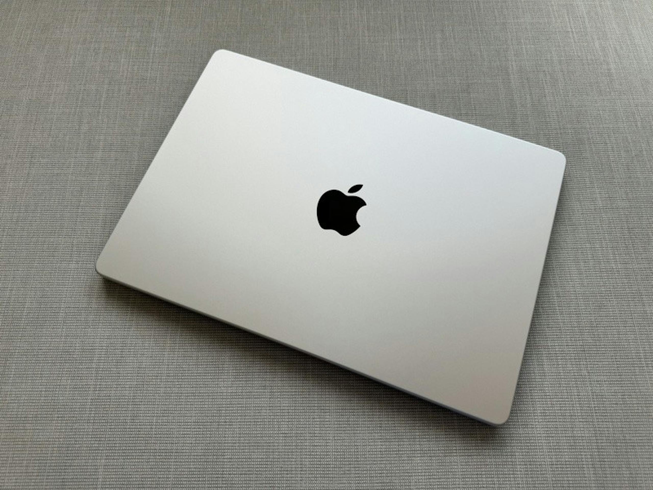 Macbook Pro M3实测：玩生化危机4流畅性高 FHD可达60到90FPS更新率