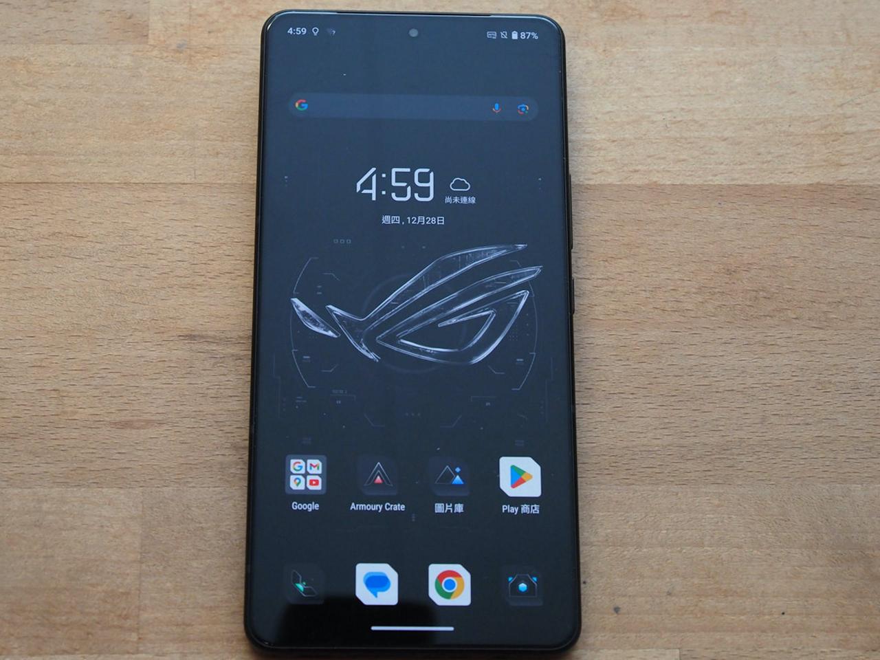 华硕ROG Phone 8标准版电竞手机评测，承袭电竞手机血统的轻薄与摄影进化全方位旗舰机