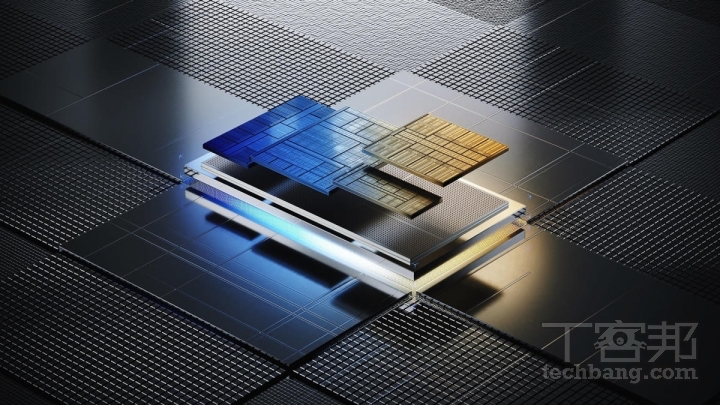 Intel Core Ultra采用分离式架构，分别由4种芯片块组合，也是Intel近40年来最大的架构改变。
