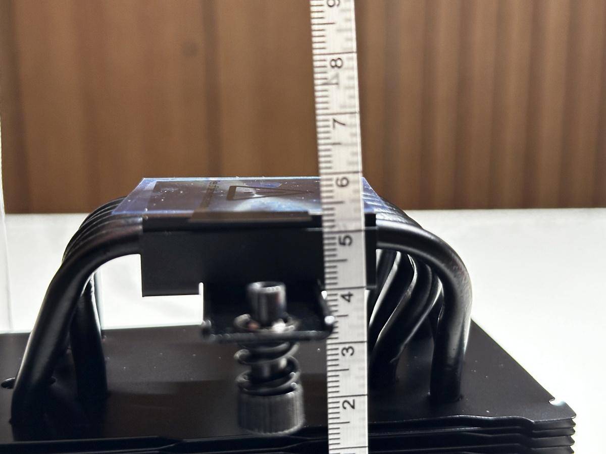 单塔散热器新品！ 镰刀 无限6 Black Edition开箱