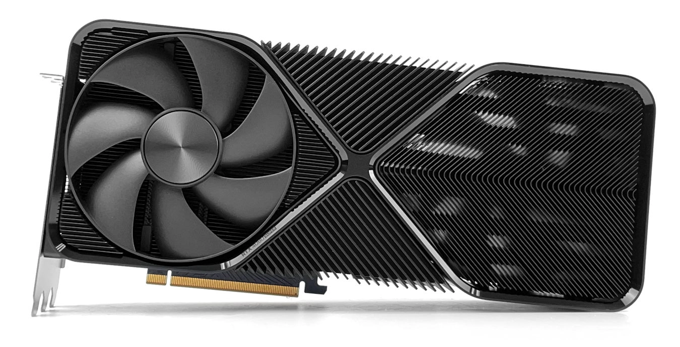 NVIDIA GeForce RTX 4080 SUPER FE 显卡评测开箱