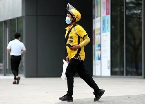 一天送10单外卖多少钱？送外卖一个月一共能挣多少钱