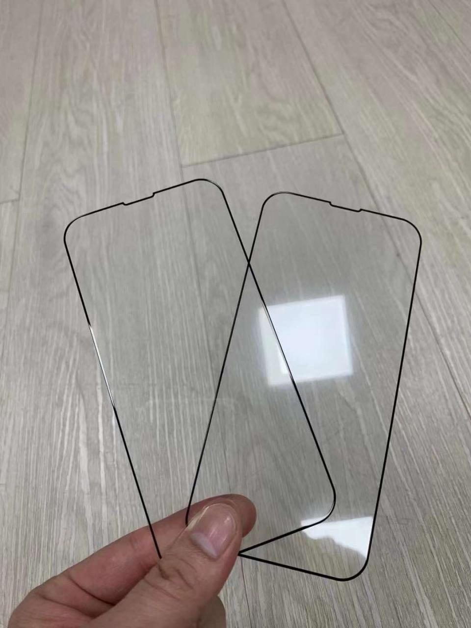 iPhone SE 4 保护贴
