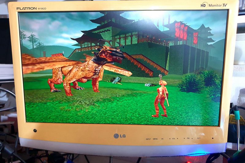 DIY达人花了两年时间自己打造 3dfx Voodoo 显卡，连DVI 以及HDMI输出都没问题