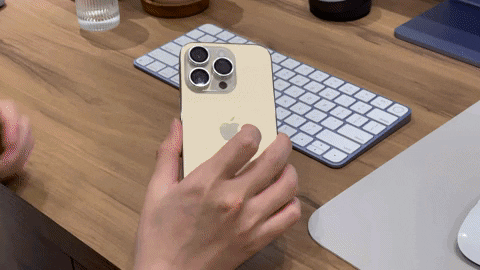 iPhone 点两下截图怎么用？使用小白点或背面轻点两下截图！