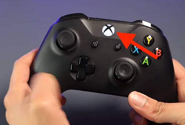 用 PlayStation、Switch、Xbox 游戏控制器玩 iPhone 模拟器