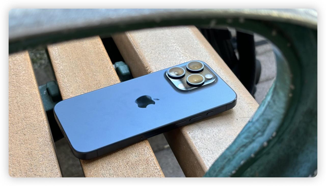 iPhone 16 Pro 边框又要改了！钛金属可能会加入更多抛光感 第3张
