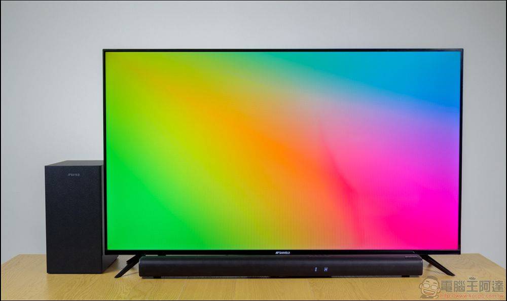 置身电影级震撼全景声效顶级家庭剧院组 山水天空声道 SoundBar X 4K QLED 量子智能电视 - 掘金咖