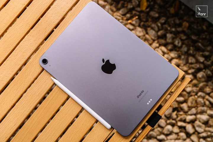2022 iPad Air 5 开箱评测：与 M1 晶片 Mac 平起平坐的 第3张