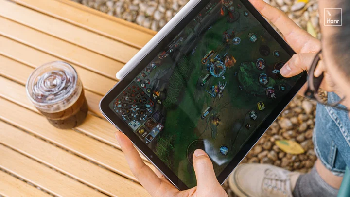 2022 iPad Air 5 开箱评测：与 M1 晶片 Mac 平起平坐的 第12张